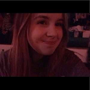 Meet your Posher, Haylee